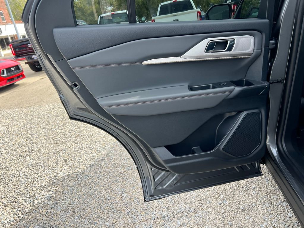New 2026 Ford Explorer Active image 15