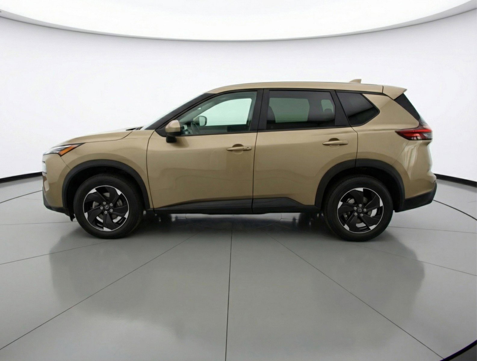 Used 2025 Nissan Rogue SV AWD/4WD image 5