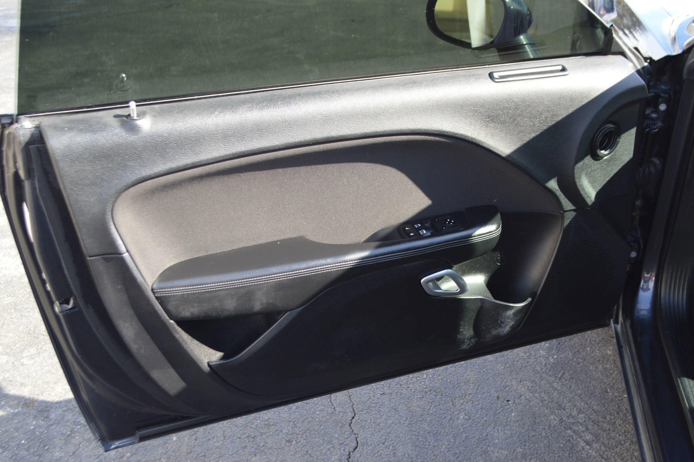 Used 2019 Dodge Challenger SXT image 12