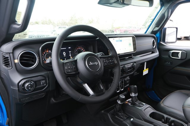 New 2026 Jeep Gladiator Sahara image 23