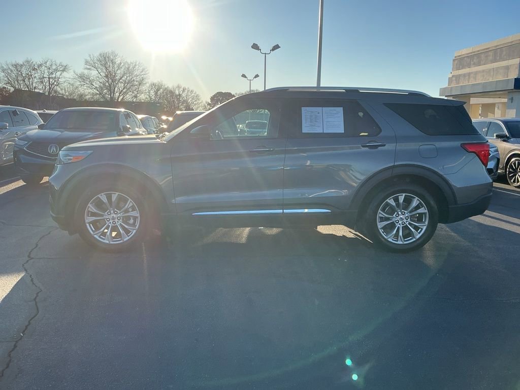 Used 2023 Ford Explorer Limited w/ Equipment Group 301A image 2