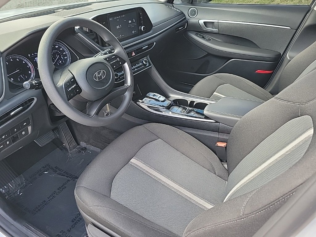 Used 2021 Hyundai Sonata SE image 12