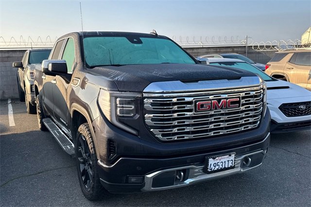 Used 2022 GMC Sierra 1500 Denali image 2