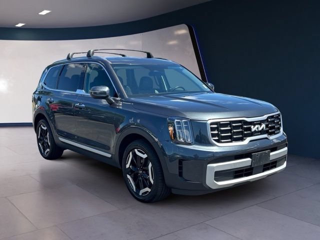 Certified 2024 Kia Telluride S w/ S Sunroof Package AWD/4WD image 7