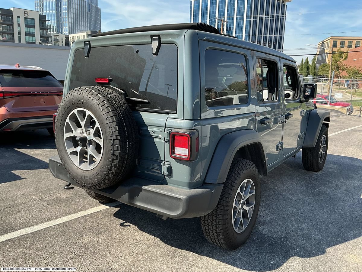 Used 2025 Jeep Wrangler Unlimited Sport AWD/4WD image 6