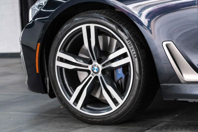 Used 2018 BMW M760i xDrive image 62