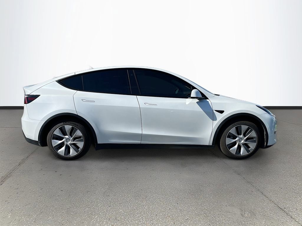 Used 2020 Tesla Model Y Long Range image 8