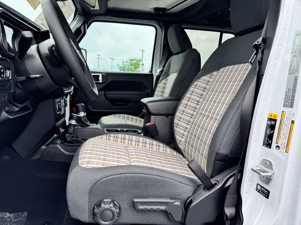 New 2026 Jeep Gladiator Mojave AWD/4WD image 14