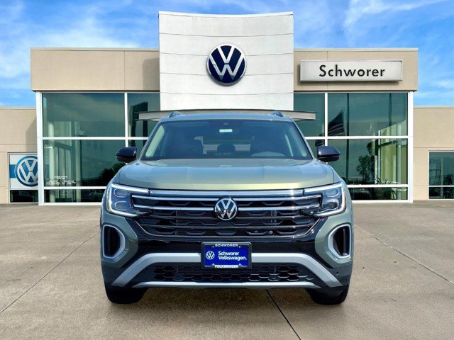 New 2026 Volkswagen Atlas Peak Edition AWD/4WD image 4