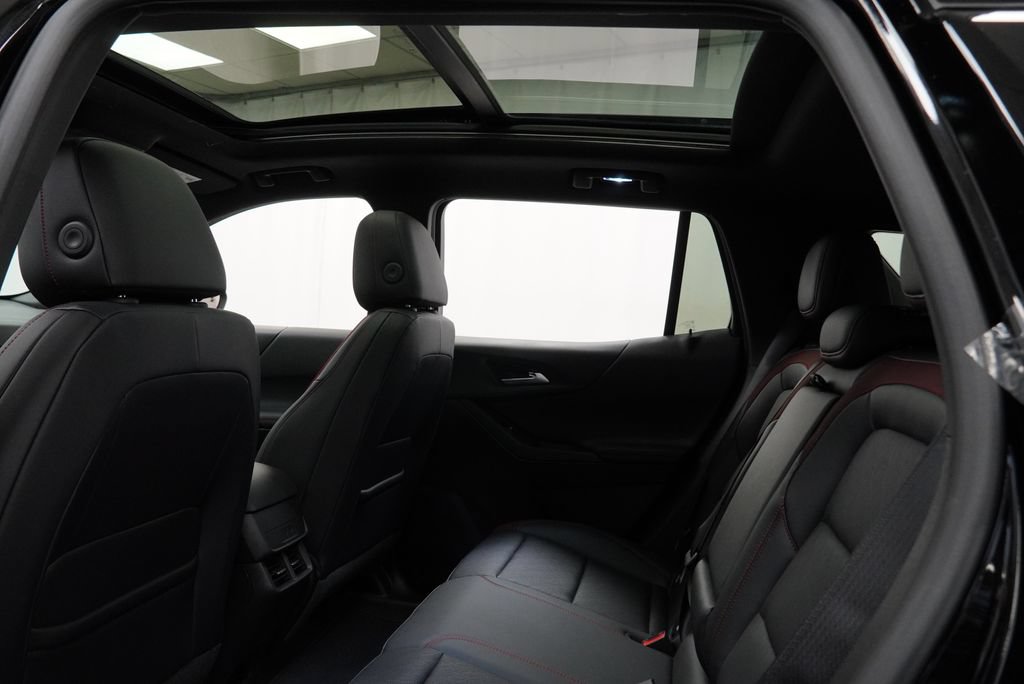 New 2027 Chevrolet Equinox RS AWD/4WD image 13