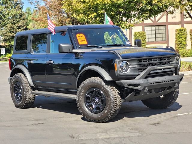 Used 2022 Ford Bronco 4-Door image 2