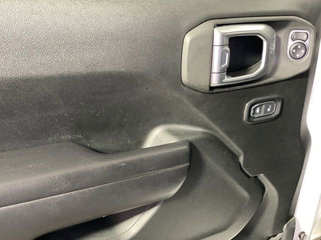 Used 2020 Jeep Wrangler Sport AWD/4WD image 27