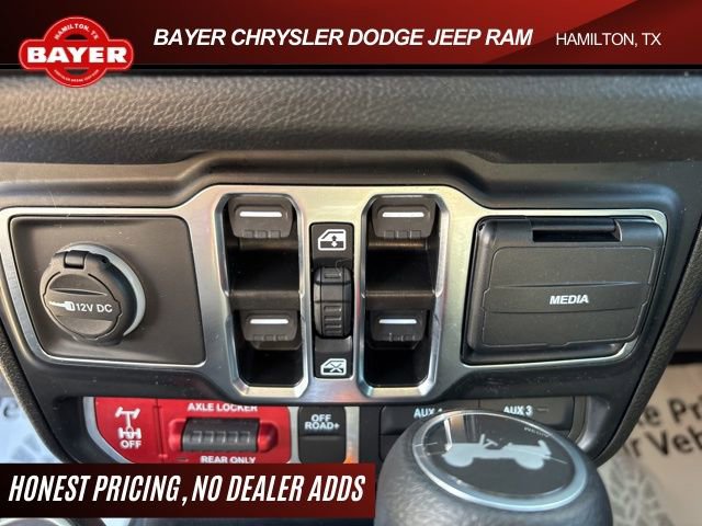 Used 2024 Jeep Wrangler Willys image 37