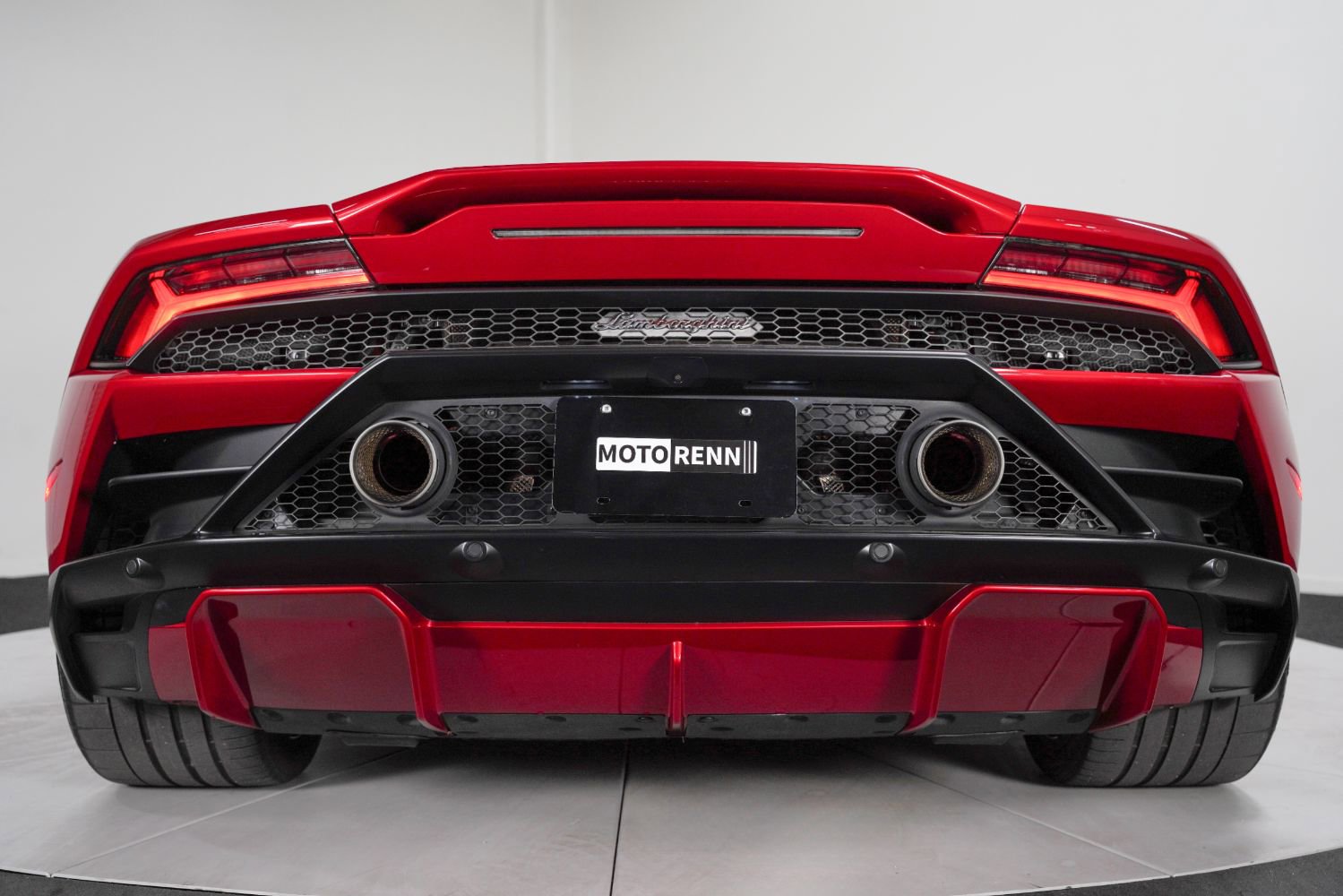 Used 2021 Lamborghini Huracan EVO image 23