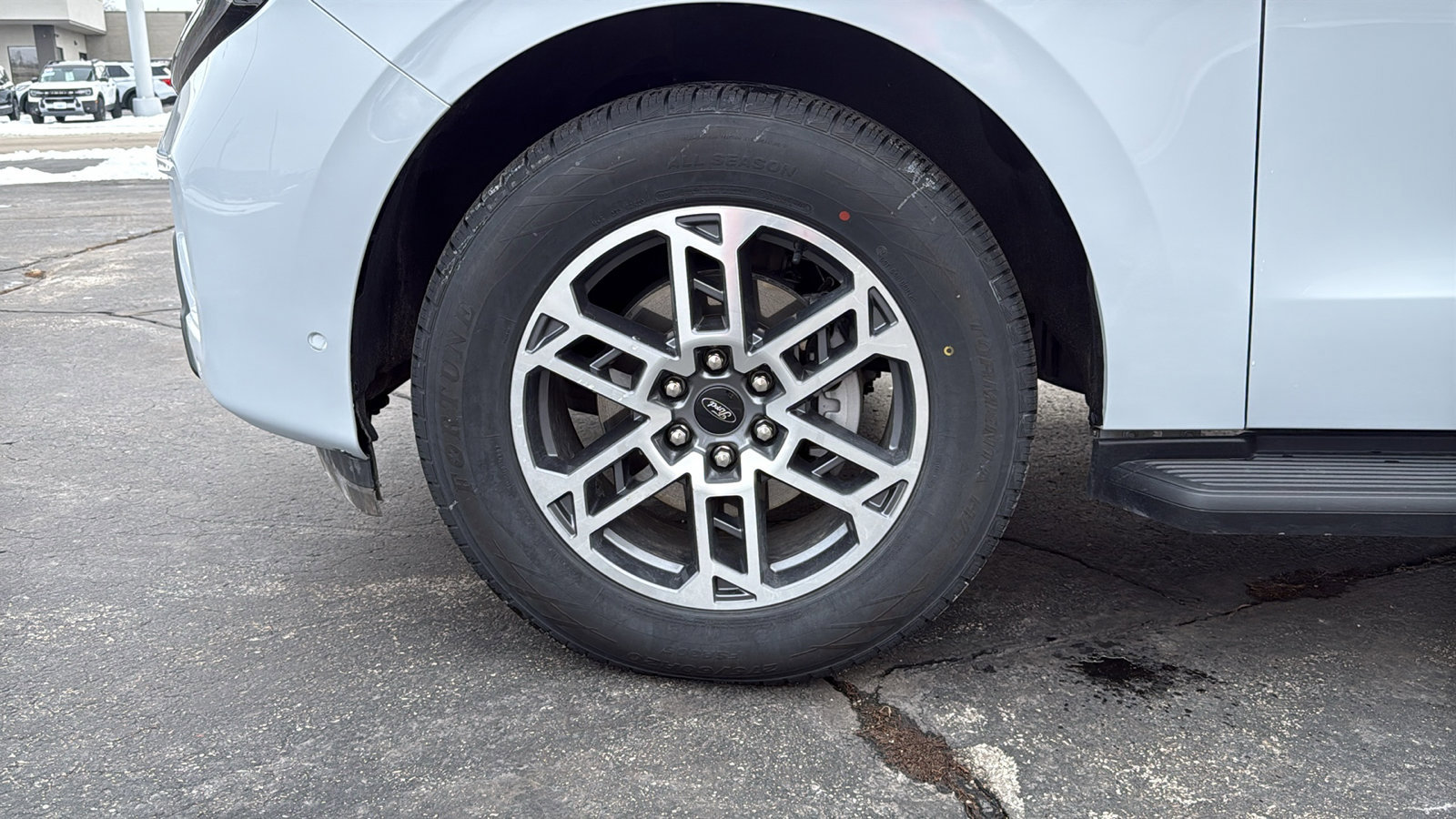 Used 2025 Ford Expedition Active AWD/4WD image 9