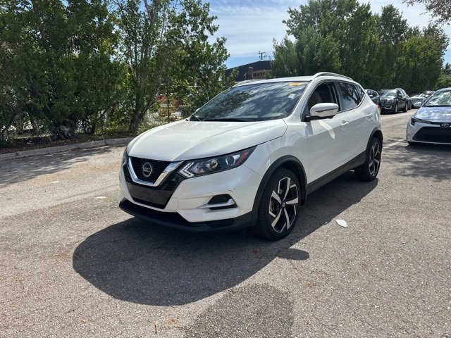 Used 2022 Nissan Rogue Sport SL image 2