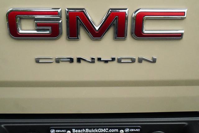 Used 2022 GMC Canyon AT4 w/ Trailering Package image 46
