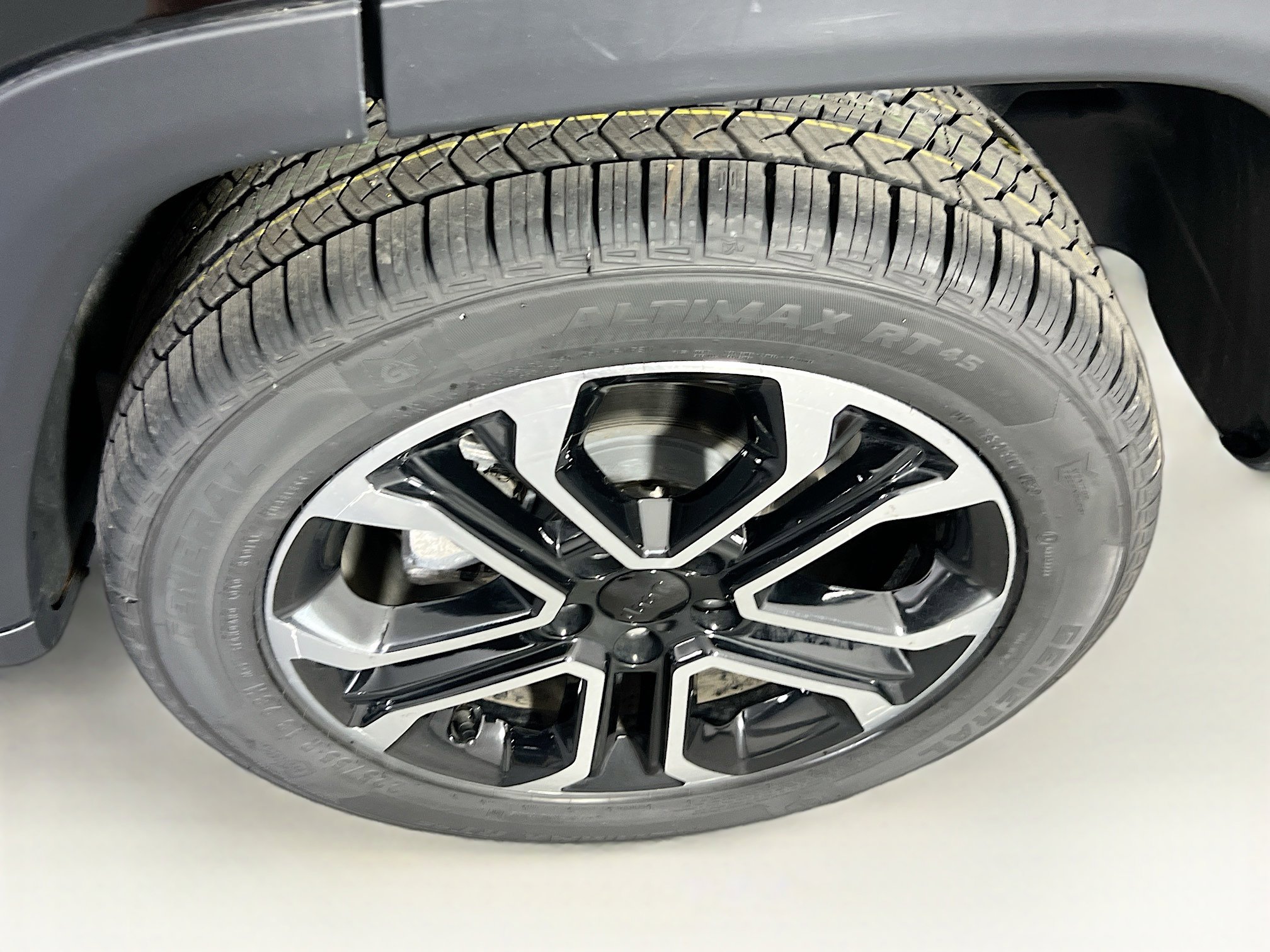 Used 2022 Jeep Compass Limited image 28