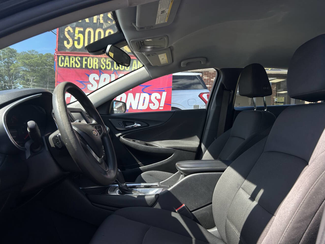 Used 2016 Chevrolet Malibu LT image 9