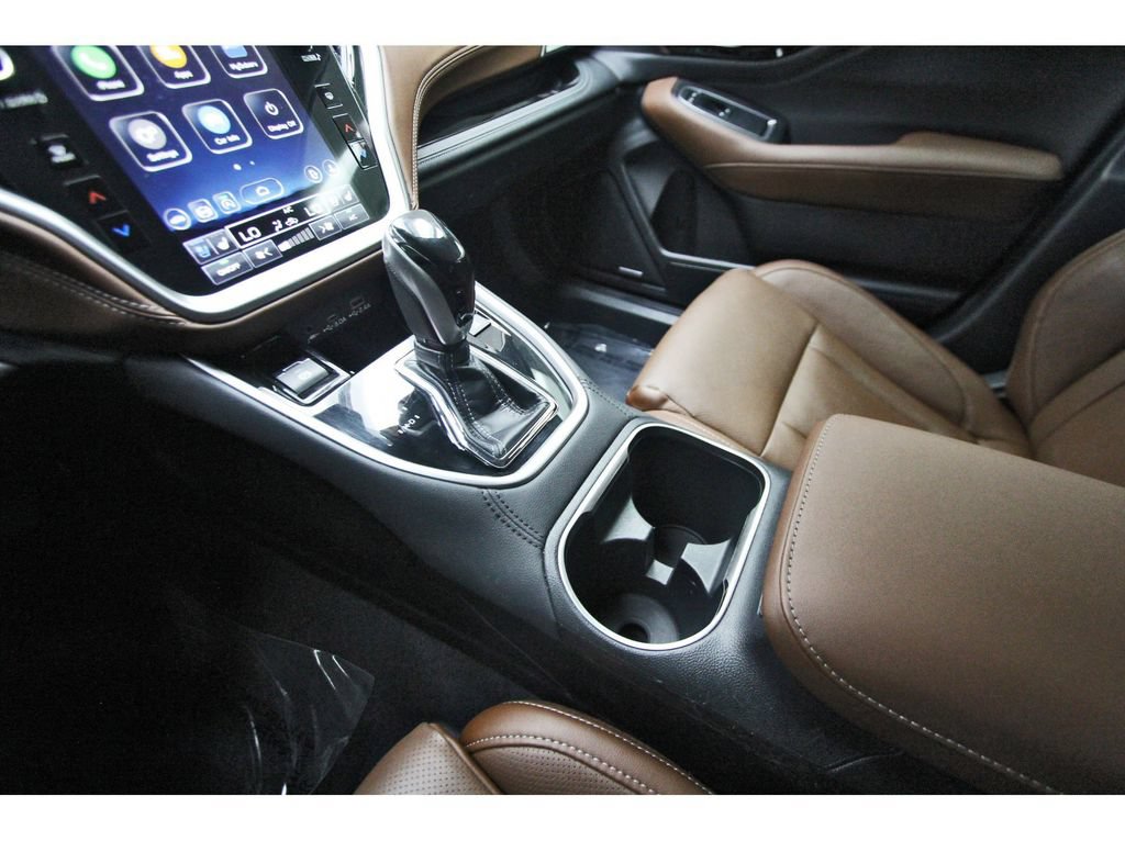Used 2025 Subaru Outback Touring AWD/4WD image 30