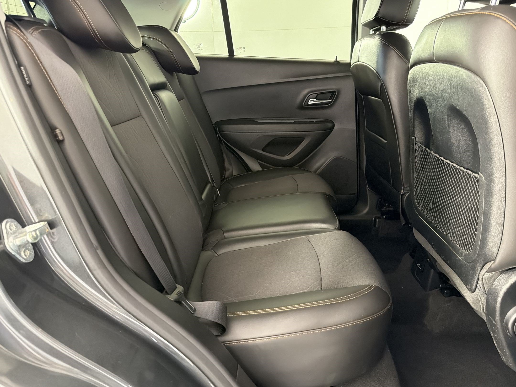 Used 2019 Chevrolet Trax LT w/ LT Convenience Package FWD image 28