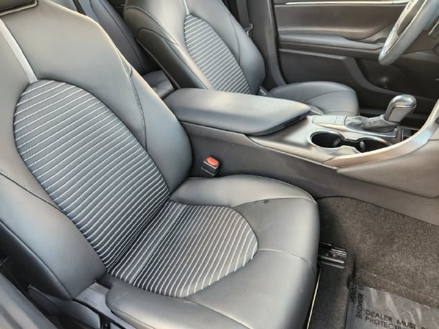Used 2024 Toyota Camry SE FWD image 9