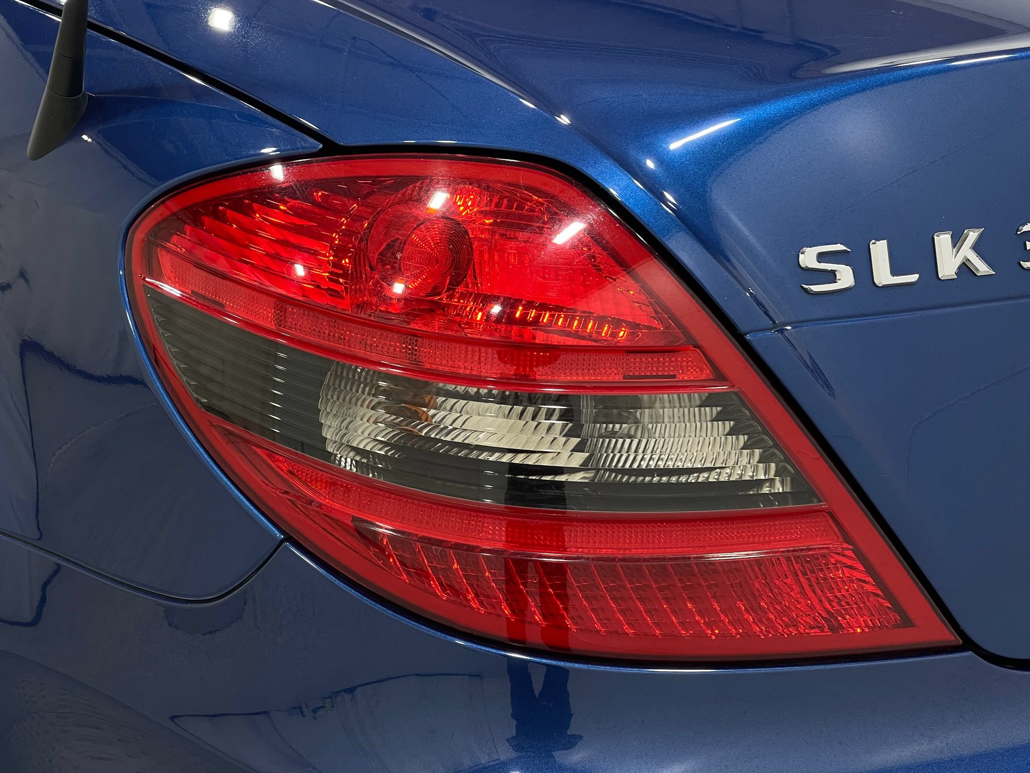 Used 2009 Mercedes-Benz SLK 300 image 29