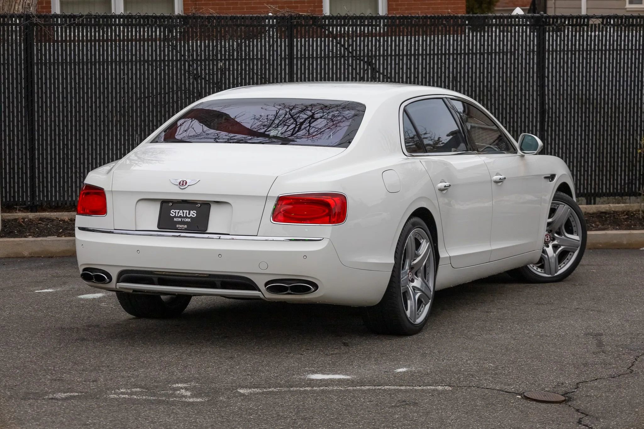 Used 2015 Bentley Flying Spur V8 image 26