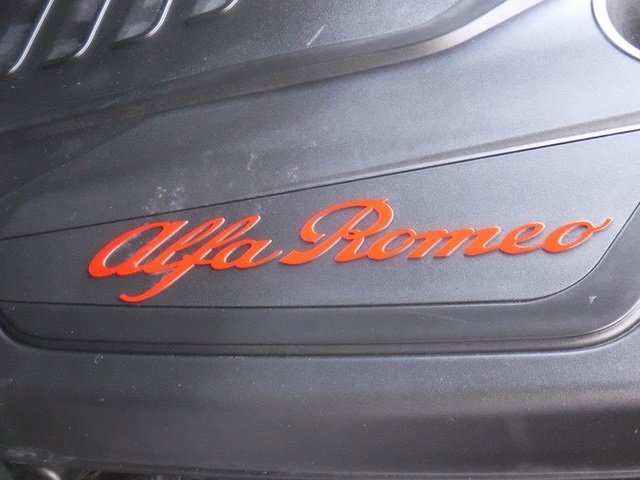 Used 2024 Alfa Romeo Stelvio Veloce image 10