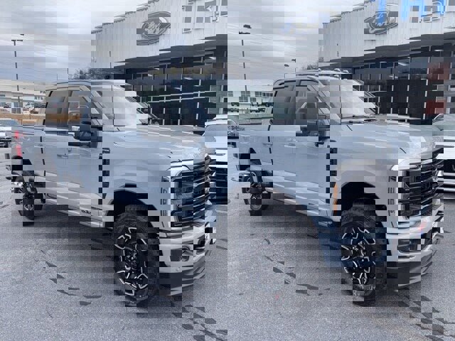 New 2026 Ford F350 Platinum w/ FX4 Off-Road Package image 3