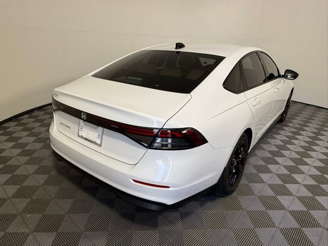 Used 2025 Honda Accord SE image 6