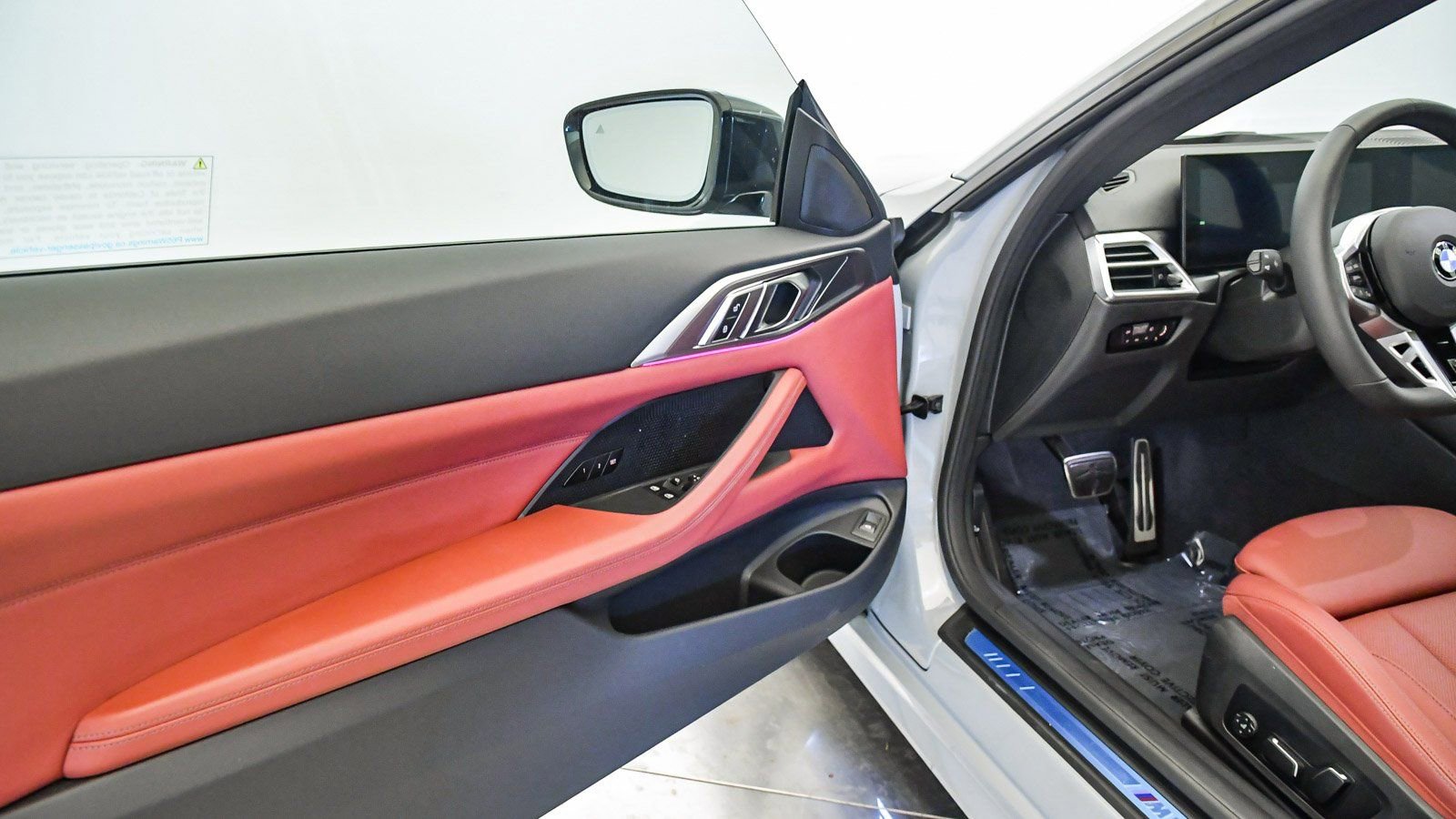 Used 2025 BMW 430i Coupe w/ M Sport Package image 23