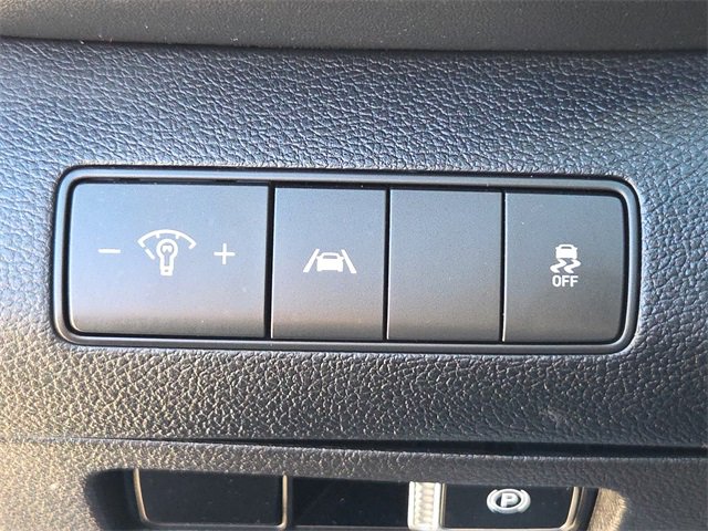 Certified 2023 Hyundai Santa Fe SE image 24