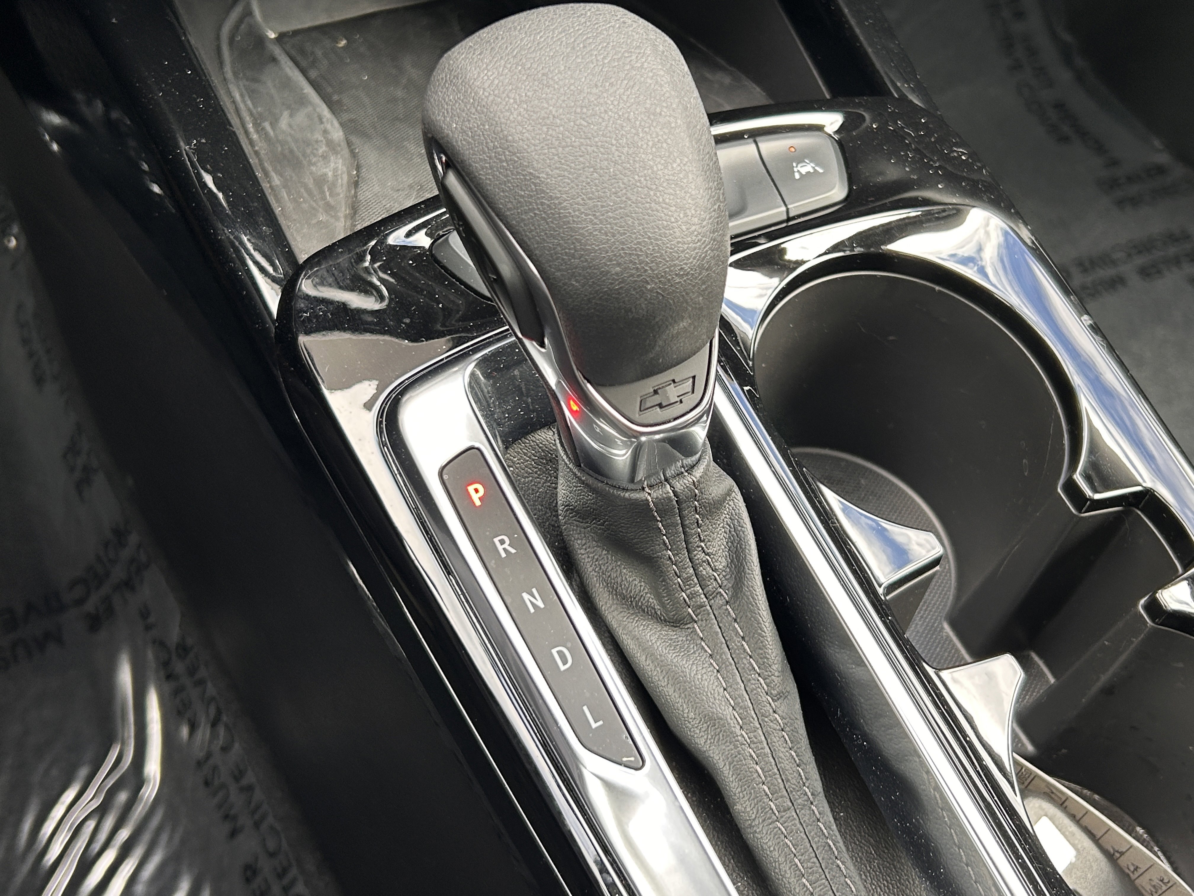 Used 2025 Chevrolet Trax ACTIV w/ Sunroof Package image 16