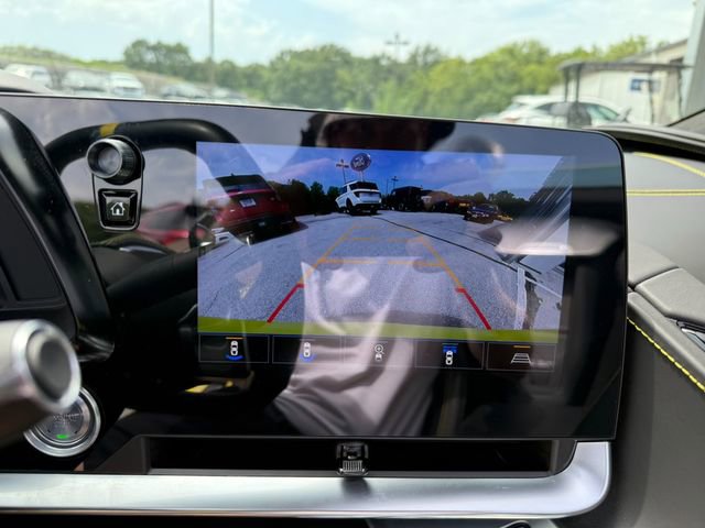 Used 2021 Chevrolet Corvette Stingray w/ Z51 Performance Package image 26