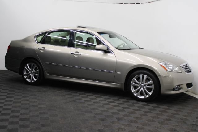 Used 2010 INFINITI M35 w/ Technology Pkg RWD image 3