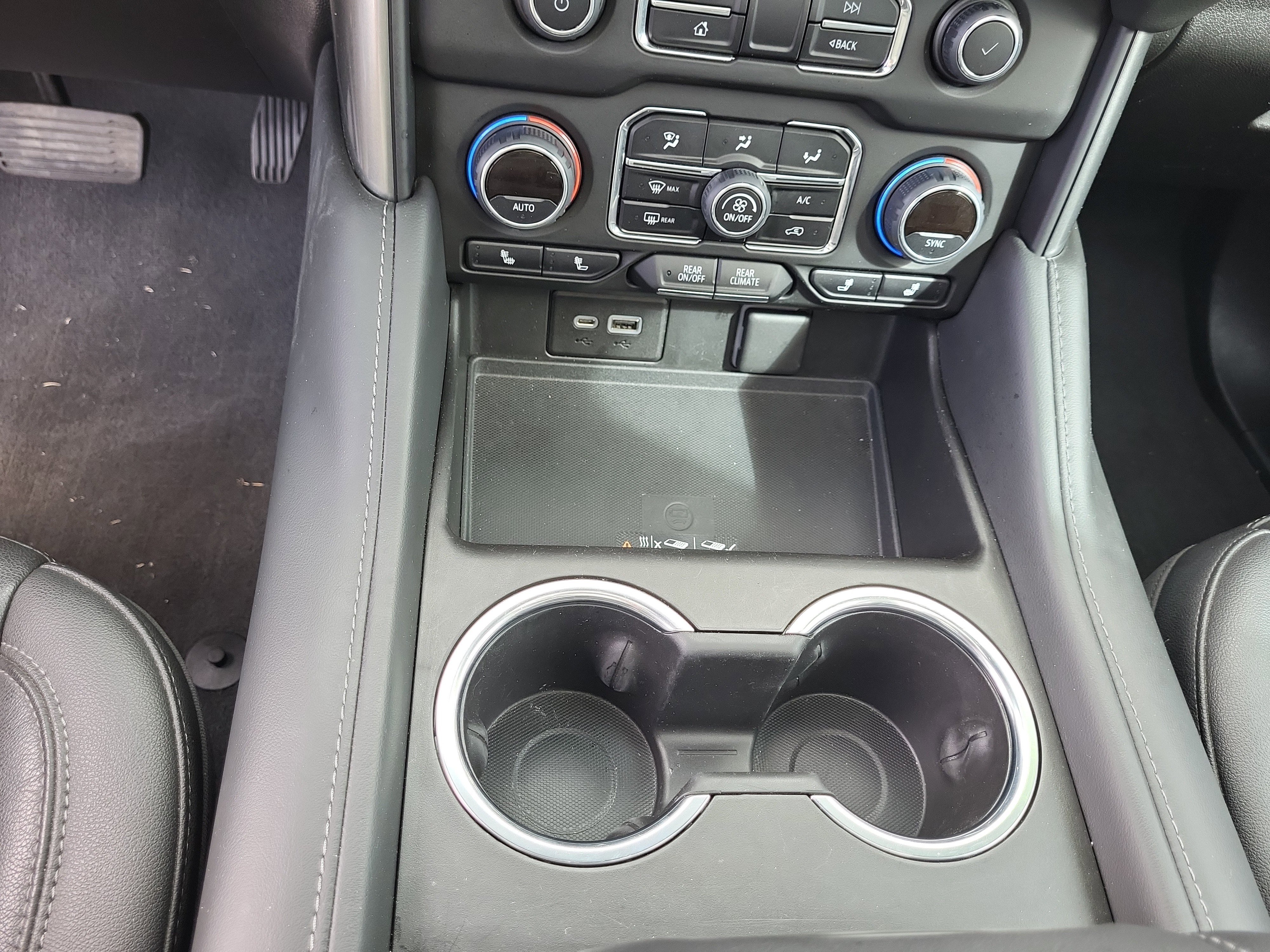 Used 2021 Chevrolet Tahoe Z71 w/ Rear Media and Nav Package image 11