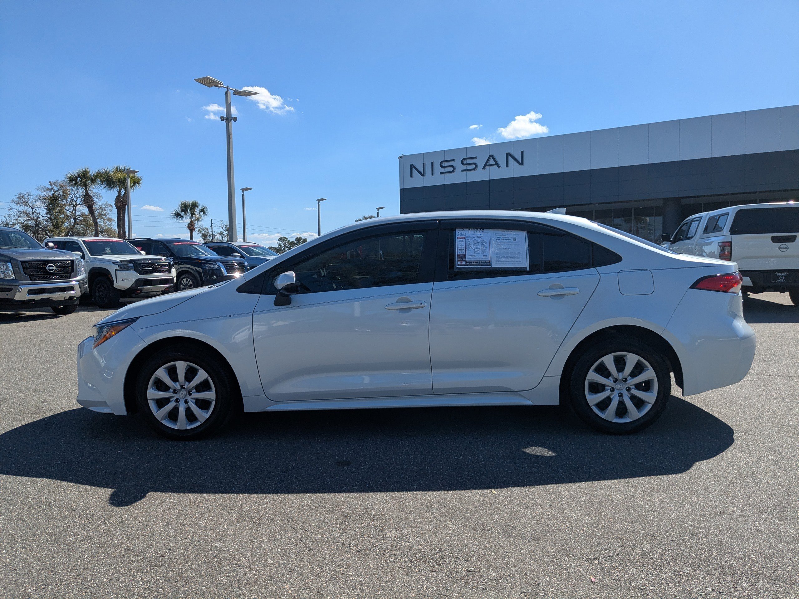 Used 2023 Toyota Corolla LE image 7