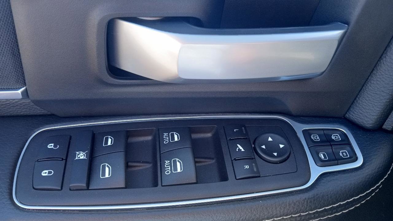 Used 2024 RAM 2500 Big Horn w/ Bed Utility Group image 11