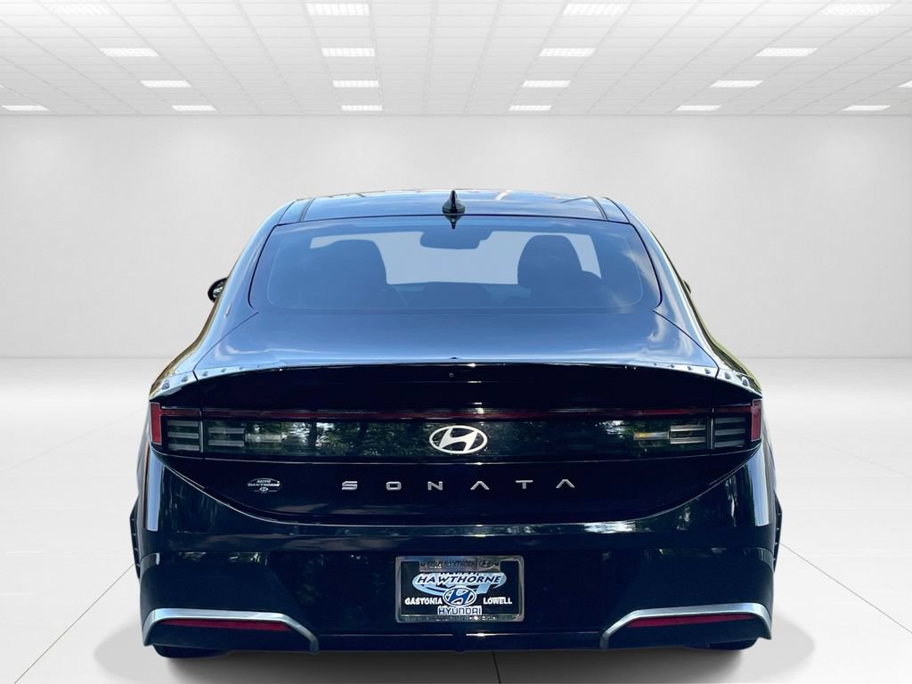 Certified 2024 Hyundai Sonata SEL w/ Convenience Package FWD image 5