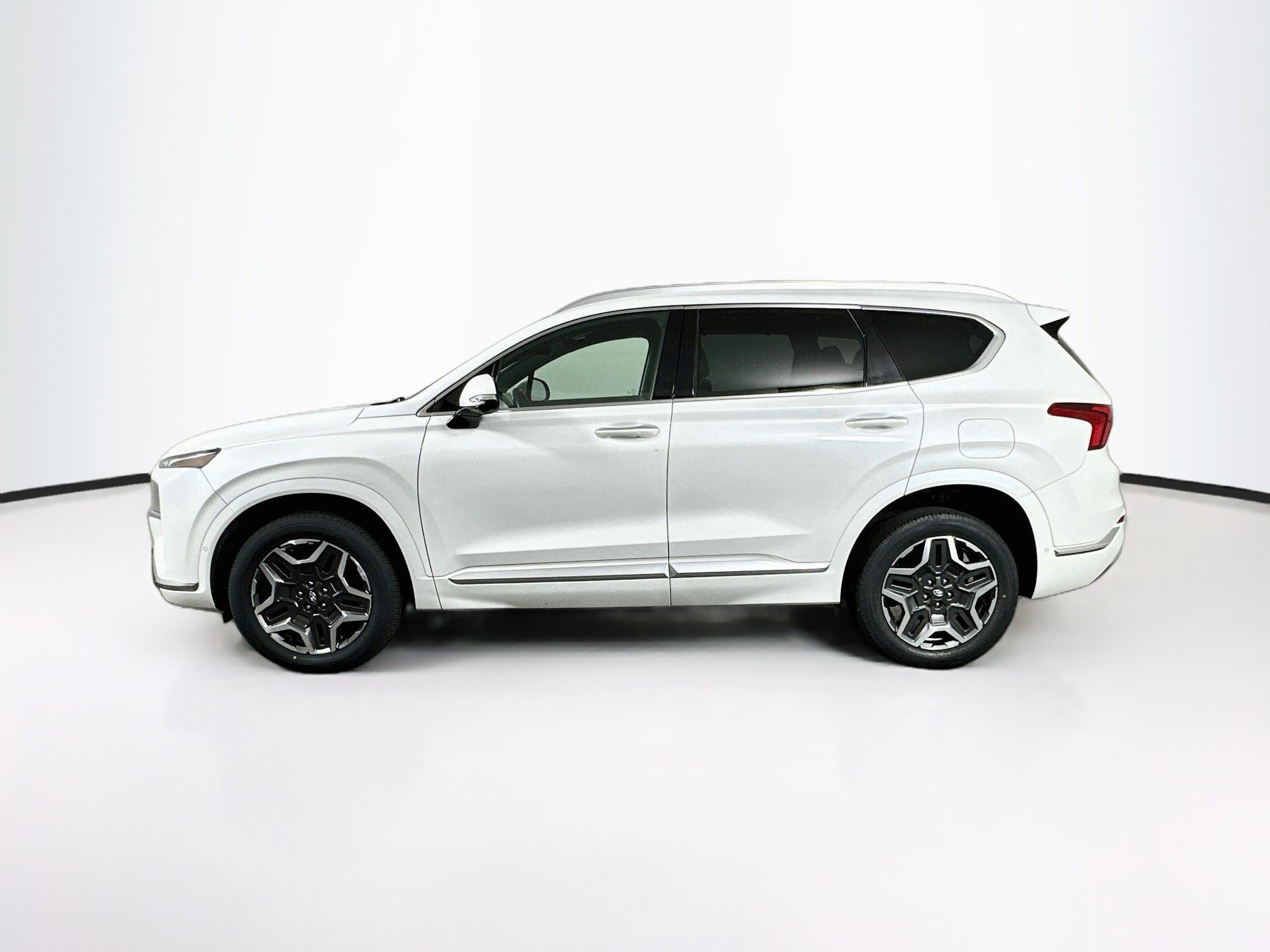 Used 2021 Hyundai Santa Fe Calligraphy AWD/4WD image 4