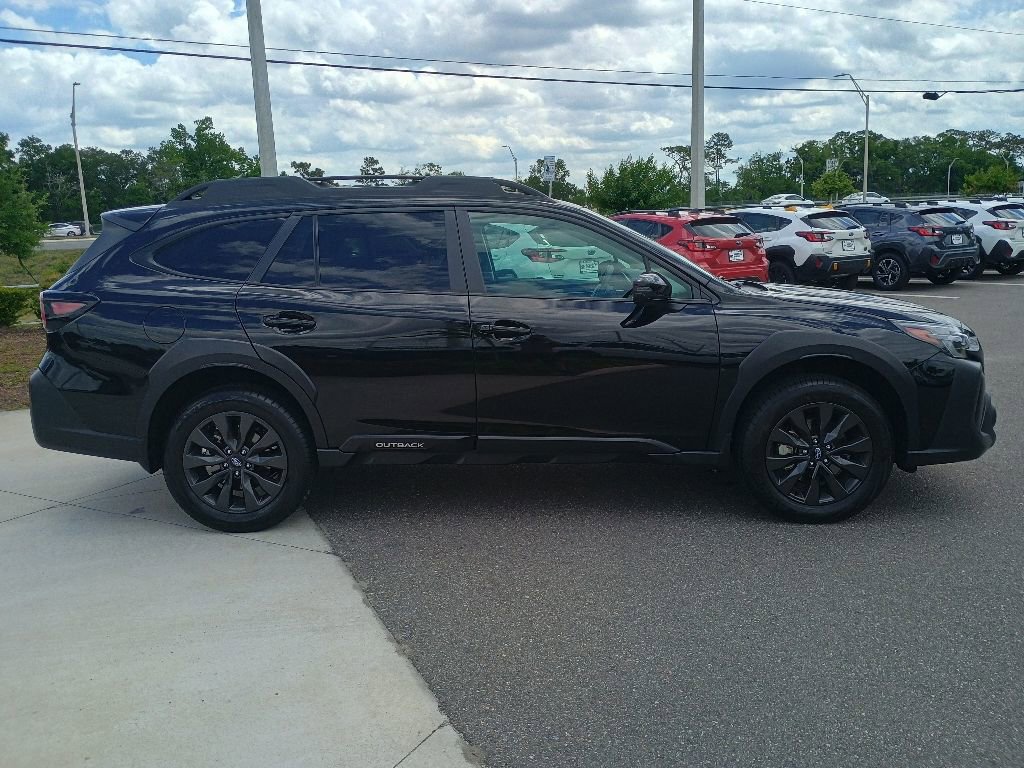 Certified 2025 Subaru Outback Onyx Edition w/ Popular Package #2 AWD/4WD image 4
