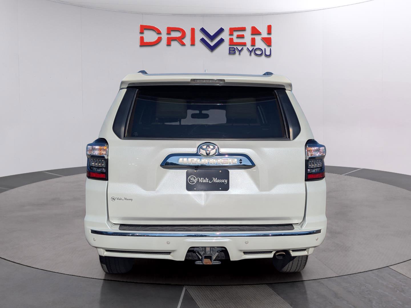 Used 2018 Toyota 4Runner Limited image 4