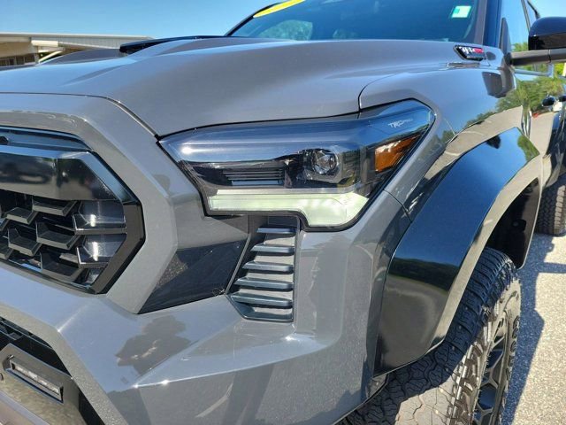 Used 2025 Toyota Tacoma TRD Pro AWD/4WD image 16
