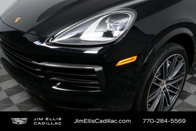 Used 2022 Porsche Cayenne Coupe image 38