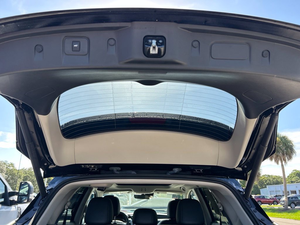 Certified 2024 Nissan Murano Platinum w/ Cargo Package FWD image 54