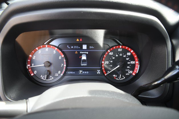 Used 2024 Nissan Titan PRO-4X w/ Pro-4x Convenience Package AWD/4WD image 32