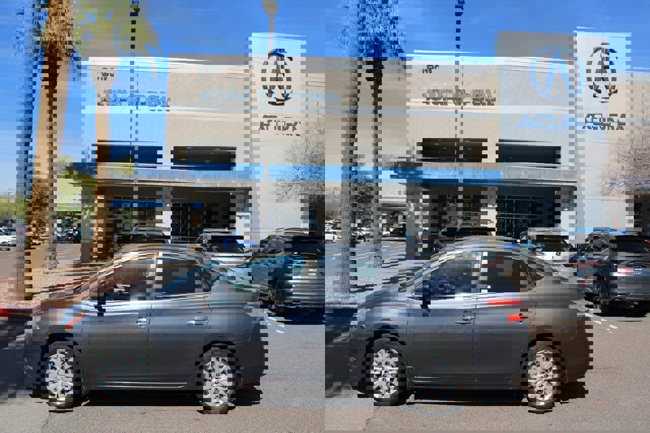 Used 2014 Nissan Sentra SV image 2