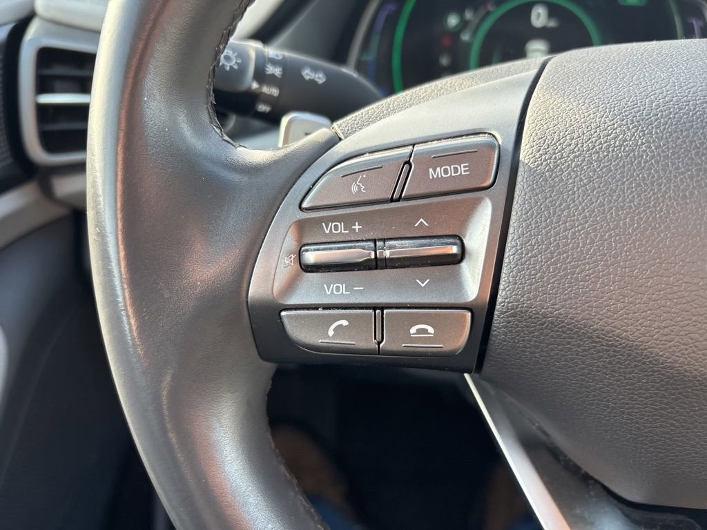 Used 2020 Hyundai Ioniq SEL image 19