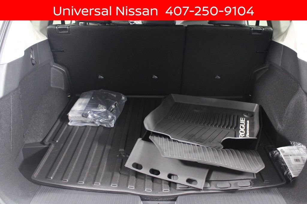 New 2026 Nissan Rogue Rock Creek image 13